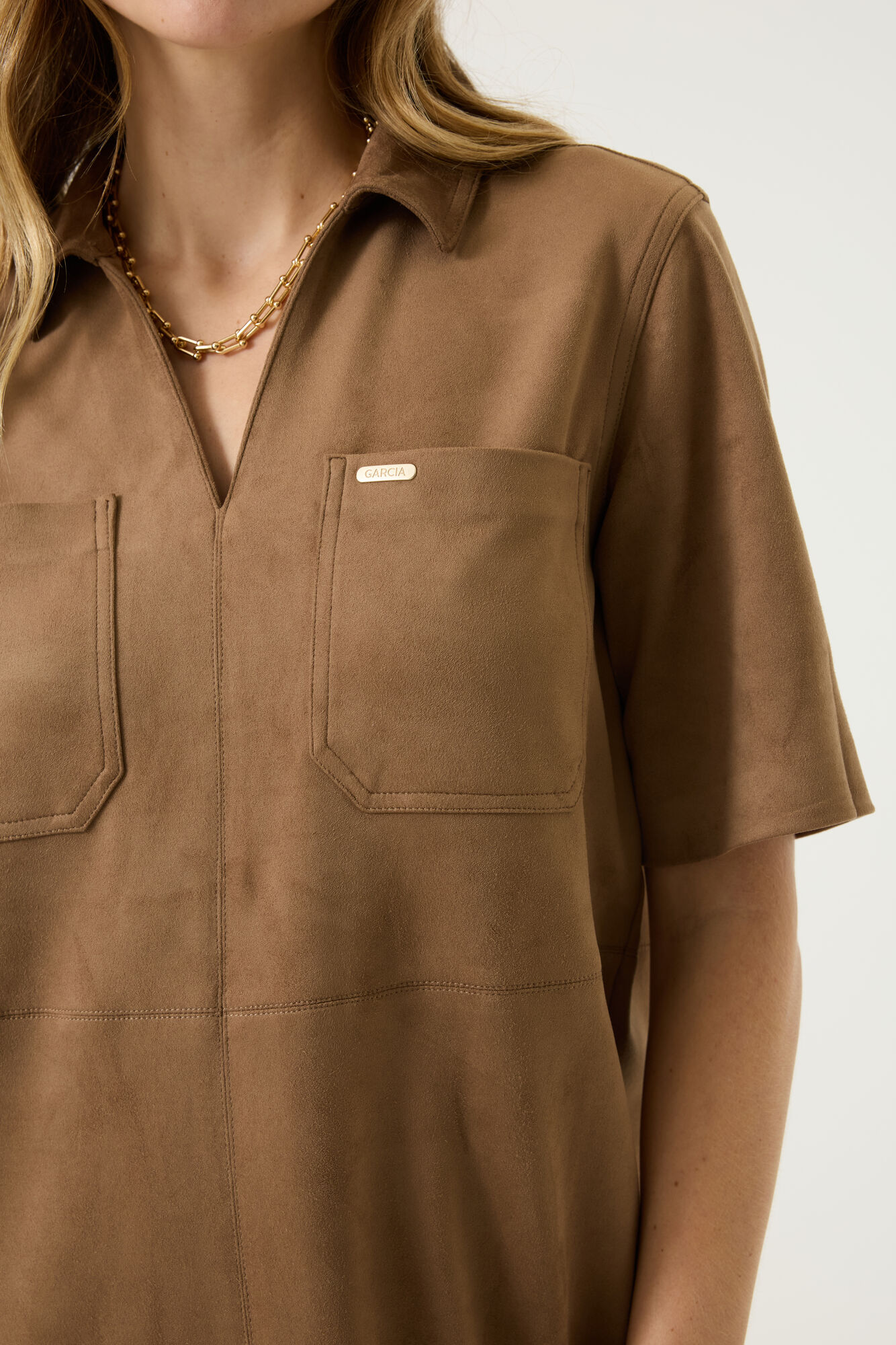 Soft Taupe Jurk - Afbeelding 2