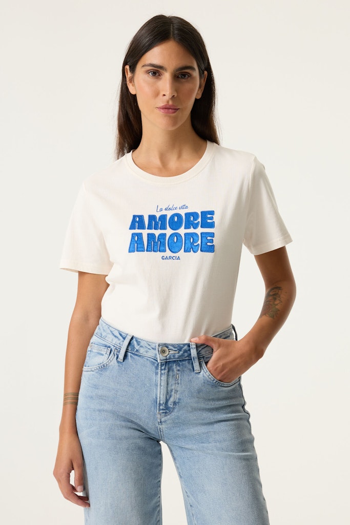 Amore Amore Tee Ecru