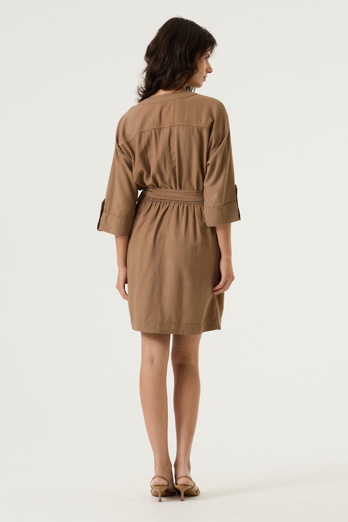 Soft Taupe Jurk - Afbeelding 2